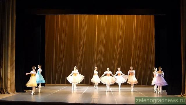 Балетная студия "Грация" - Танец подруг из балета "Жизель" (Адольф Адан) смотреть онлайн