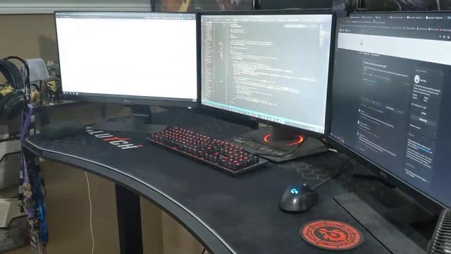 Clutch Gaming Desk Review & Demo смотреть онлайн