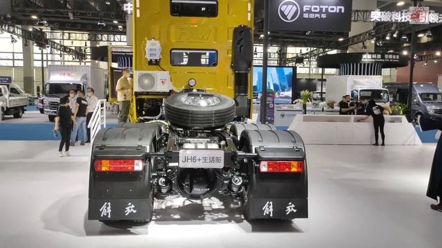 The moving home-FAW JH6 new exclusive creation tractor truck 2 sleepers&family A/C in 2020 Guangzho смотреть онлайн