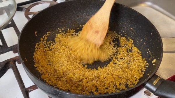 Булгур на сковороде // Bulgur in a frying pan
