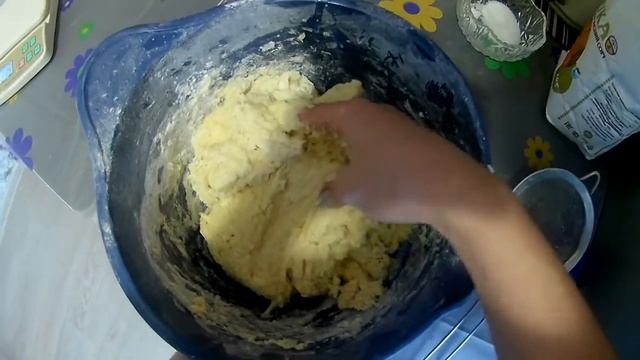 Хачапури по-аджарски (тесто по рецепту Алекса и Миланы) смотреть онлайн