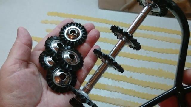 НОЖ ДЛЯ ТЕСТА MARCATO PASTABIKE Разные виды лапши (пасты) Фигурное печенье Тесто для пельменей смотреть онлайн