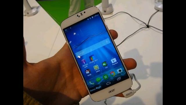 IB150302 022 Появились живые фотографии смартфонов Acer Li смотреть онлайн