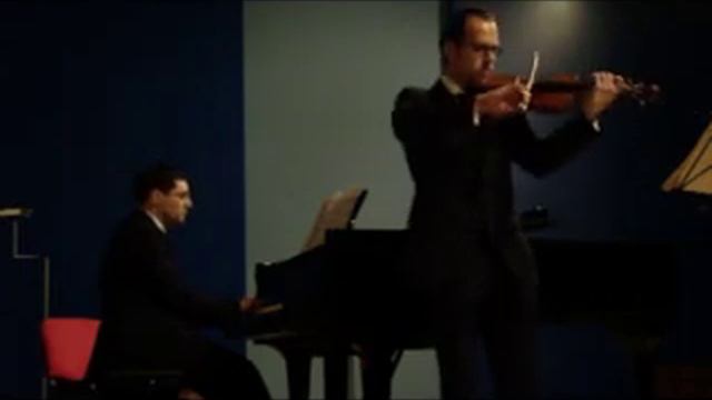 MOZART HEIFETZ Menuet in D - Violin and piano смотреть онлайн