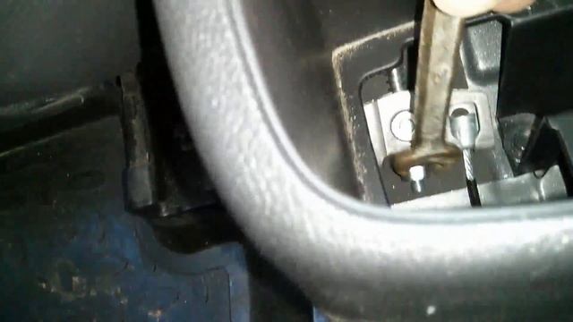 Подтяжка ручного тормоза. Солярис для Чайников часть 2. смотреть онлайн