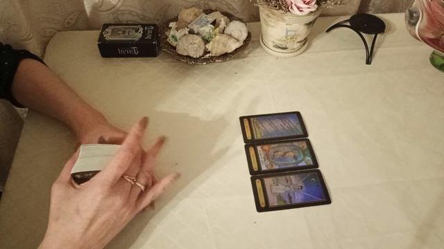 С какой мыслью о тебе он просыпается утром!