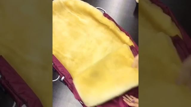 Детский меховой конверт из натуральной овчины от Шкура-Декор смотреть онлайн