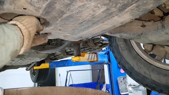 Прадо 150. Рукожопим на сервисе. Перетянутая сливная пробка масляного поддона.????? 3.14-дец.????? смотреть онлайн