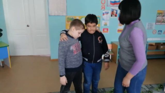 Фрагмент занятия "Развитие коммуникативных умений у обучающихся с РАС" смотреть онлайн