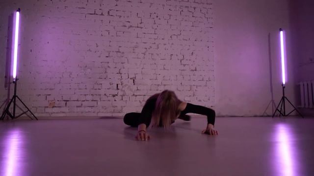 SOLO FRAME UP STRIP | CHOREOGRAPHY BY JULIA TARUTINA смотреть онлайн