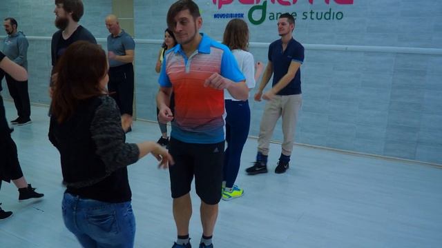 [Открытый урок] Salsa — Vilkov Artem & Gubina Natalya @ Ipanema Novosibirsk смотреть онлайн