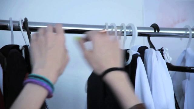 За лаштунками фотосесій «Гарної мами»: Шкільна колекція для дітей 2015 смотреть онлайн