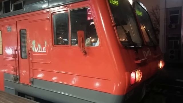 ЭД4М-0401 ОАО РЭКС и ЭД4М-0264 На станции Кунцевская смотреть онлайн