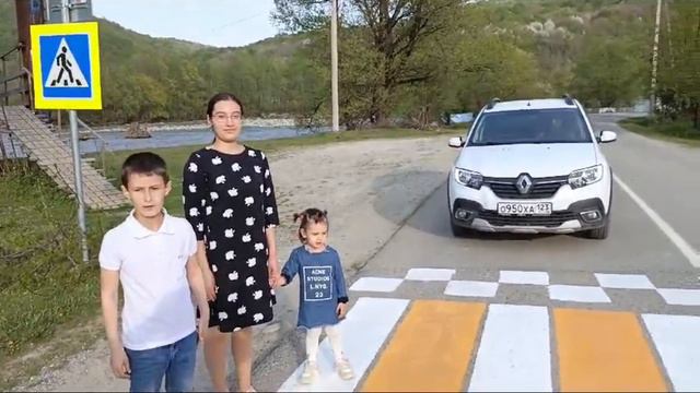 Принимаем участие в видео марафоне: «Наша семья соблюдает правила ПДД, а Вы?!» смотреть онлайн