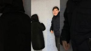 Анекдот, отпустила бабуля попугая перед свадьбой полетать! Слов новых набраться!