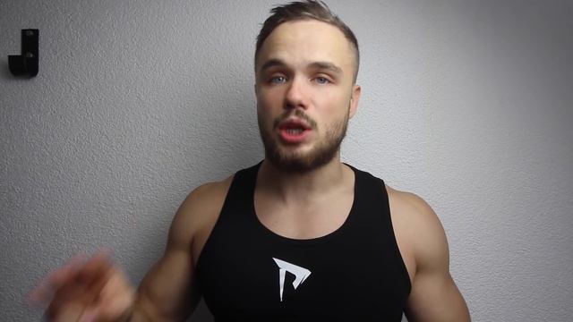 Как Исправить Круглые Плечи в 2 Шага (НАВСЕГДА!) смотреть онлайн