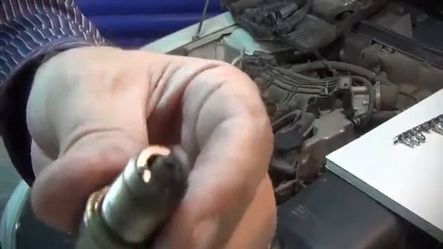 Замена свечей зажигания на Лада Приора. смотреть онлайн