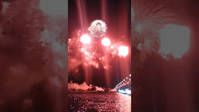 Праздничный Салют на День Города г.Воронеж 21.09.2013 смотреть онлайн