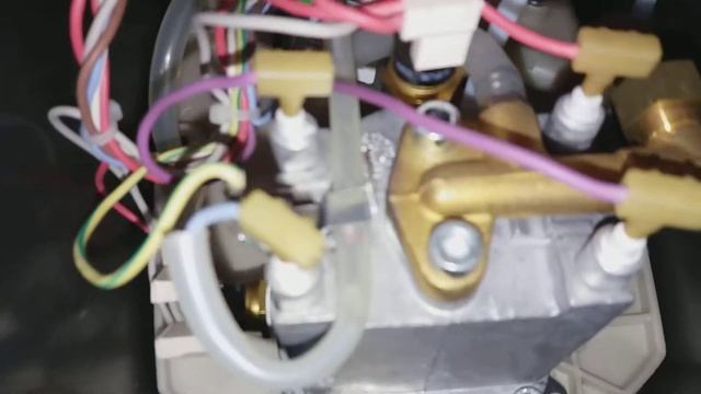 Ремонт кавоварки Gaggia evolution espresso ч1. смотреть онлайн