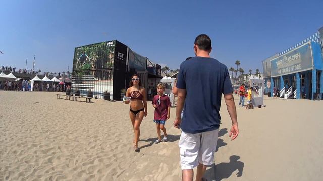 Vans US Open walking around смотреть онлайн