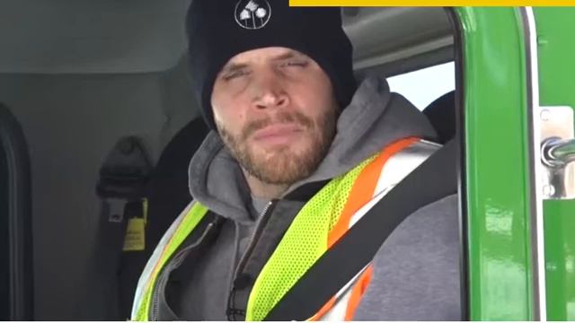 Play It Safe When Snow Plow Trucks Are on the Road! смотреть онлайн
