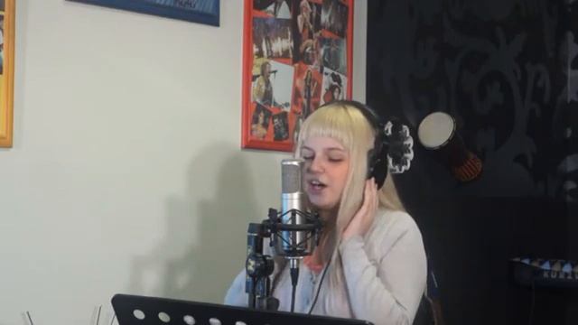 студияАльМак Воинова Ксюша Цветы под снегом смотреть онлайн