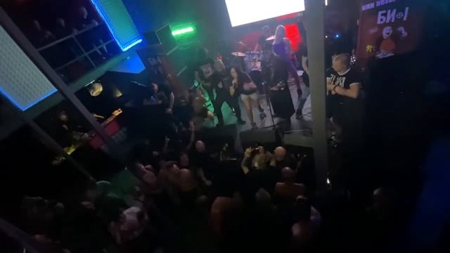 Коррозия Металла 2020 Здравствуй Осень - Танк Вампира IZI клуб смотреть онлайн