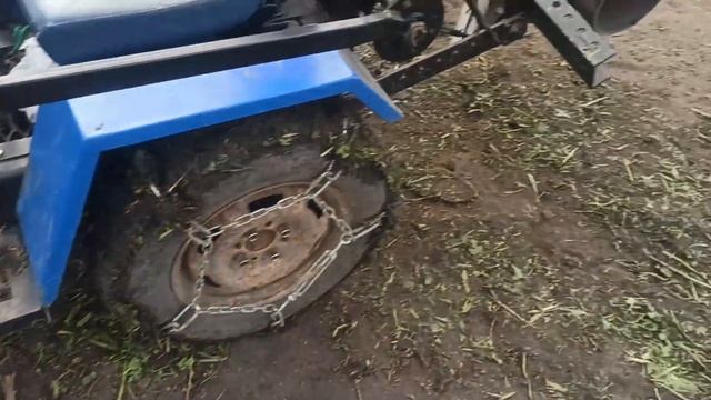 скосил и запахал горчицу (очень помогли РАЗДЕЛЬНЫЕ тормоза) #Фсёпро100 смотреть онлайн