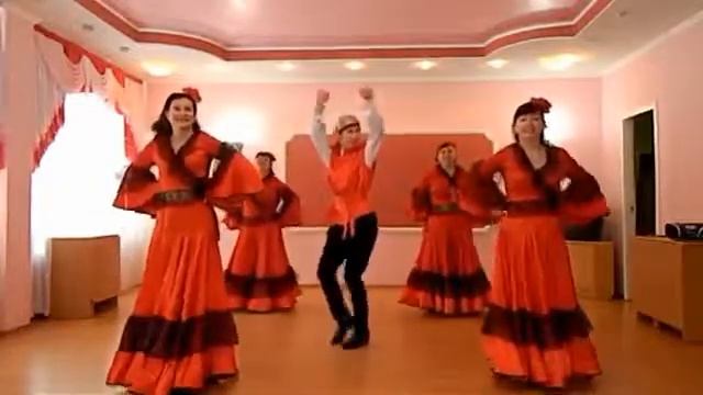 "Испанский танец" педагоги МБДОУ №134 смотреть онлайн