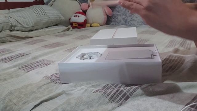UNBOXING IPAD (7TH GENERATION ) WI-FI 128GB-Rose Gold 2020 смотреть онлайн