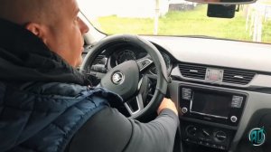 Не поворачивается ключ в замке зажигания!⠀ Руль заблокирован