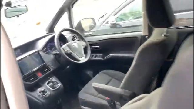 Авто из Японии. Toyota Voxy hybrid V. смотреть онлайн