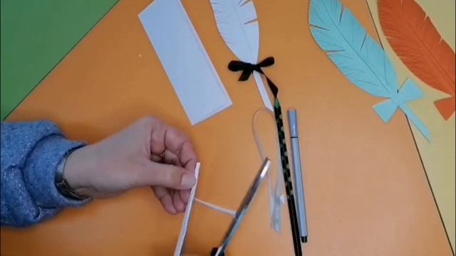 «Книжная закладка» – мастер-класс. Рубрика «Поделки-самоделки» смотреть онлайн