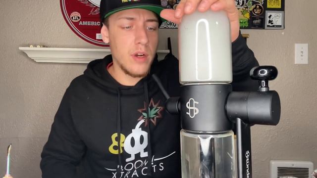 Futuristic Gravity bong , StundenGlass смотреть онлайн