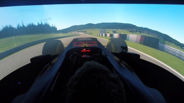 The Red Bull Racing Simulator Challenge: Eddie Jordan смотреть онлайн