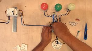 Как подключить трёхклавишный выключатель.  Доступная электрика.