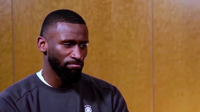 Трансферы Барселоны VS Реала. Кто потратит больше денег? смотреть онлайн