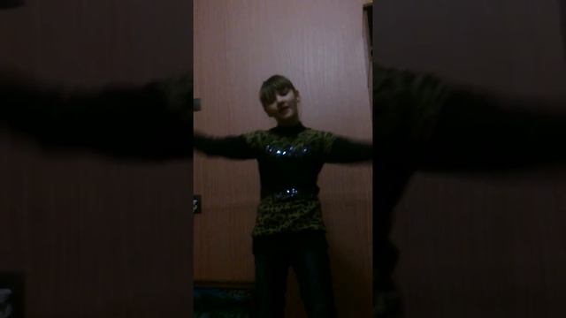 Песня танцы в моей кровати смотреть онлайн