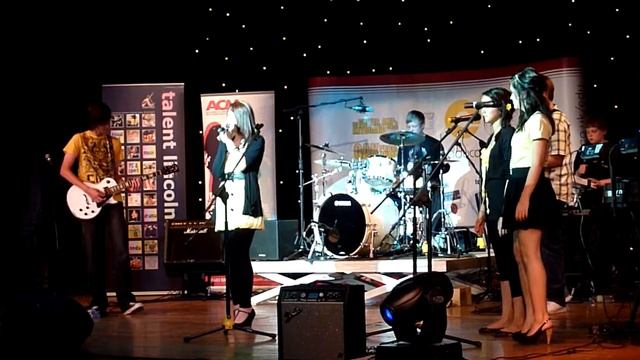Loose ideas at battle of the bands смотреть онлайн
