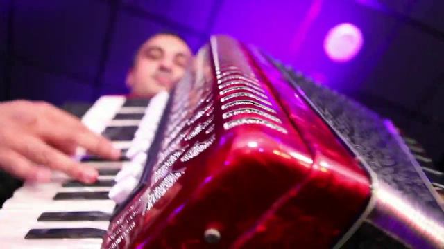 King G Mall DHOL BLASTERS Band & Baja смотреть онлайн