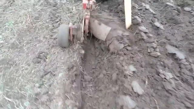 Мотоблок Заря SH101E пашет сам смотреть онлайн