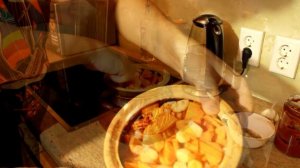 Курица с картошкой в горшочке в духовке – Рубрика "ПОРА ПОЕСТЬ" #7