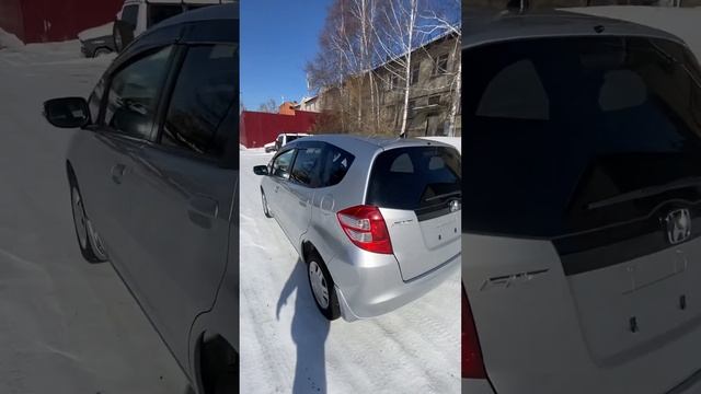 Honda FIT экстерьер смотреть онлайн