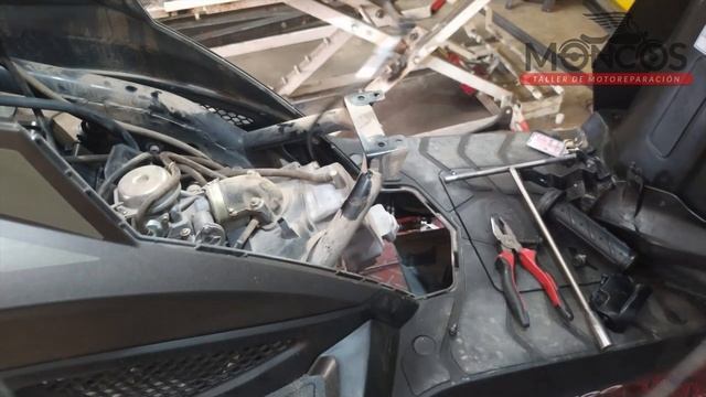 cómo cambiar una guaya de acelerador moto scooter смотреть онлайн
