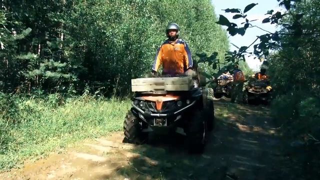 8 Дровосеков, Страшила и Рембо на CFMOTO на лесоповале смотреть онлайн