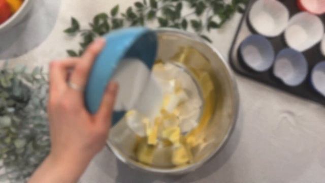 Simple Aesthetic Baking - Mary Berry's Victoria sponge Cake | Easy To Follow смотреть онлайн