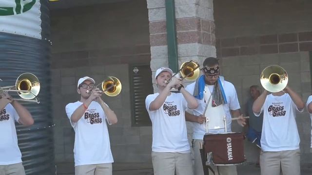 Brass and Sass - Brass Machine смотреть онлайн