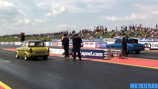 HPE Anglia 105e vs Ashton Anglia 105e at Santa Pod Raceway смотреть онлайн