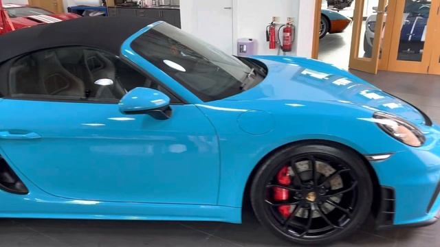 Porsche 718 Spyder in Miami Blue detailed & Coated throughout with Titan Coatings смотреть онлайн