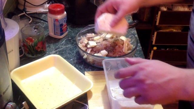 Котлеты по Пожарски в духовке из курицы - простой видео-рецепт смотреть онлайн